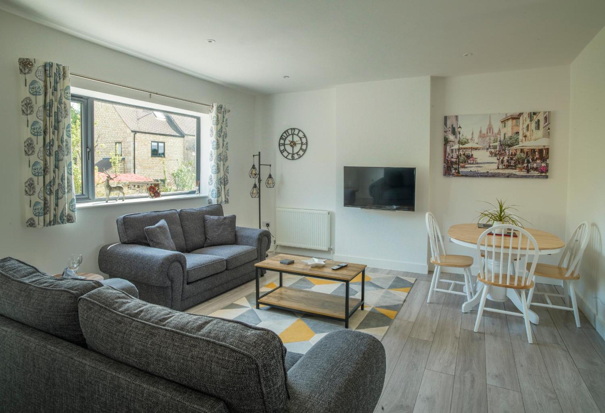 Stunning Modern Apartment In The Cotswolds Chalford 外观 照片